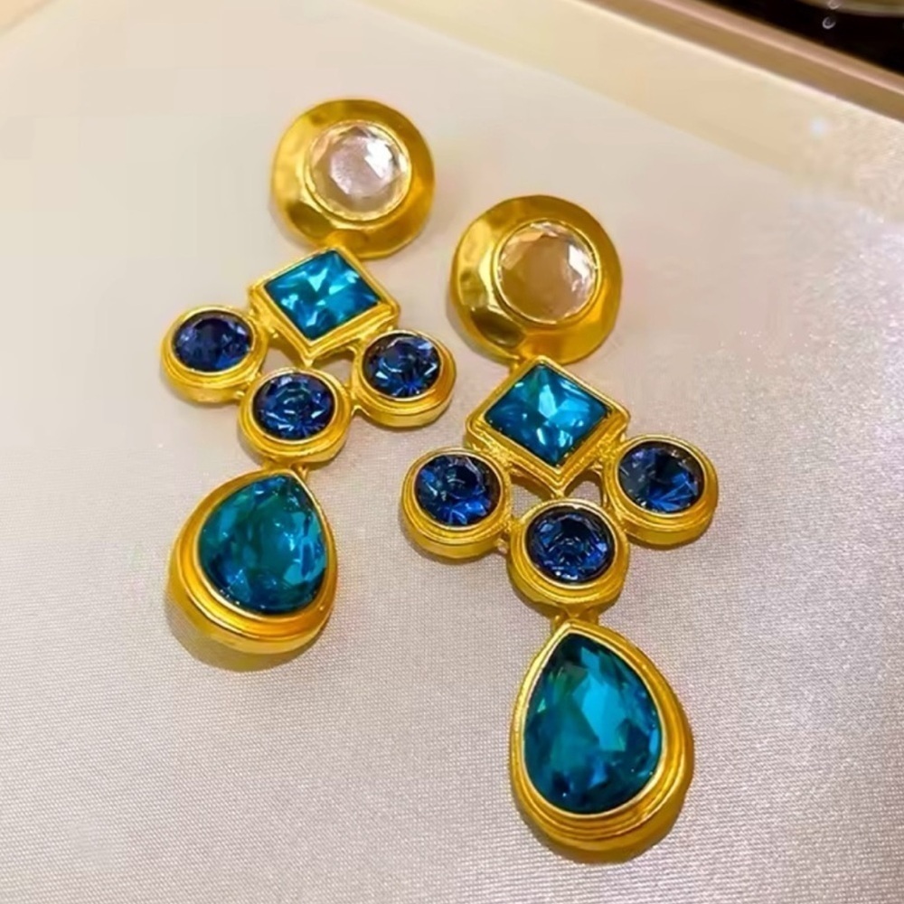 Marquis Baroque Blue Diamond Earrings